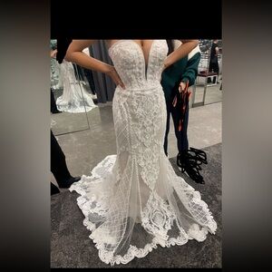 Oleg Cassani CWG 878 Strapless Beaded Wedding Dress Size 6